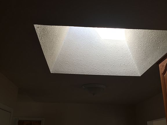 Sky light in kitchen