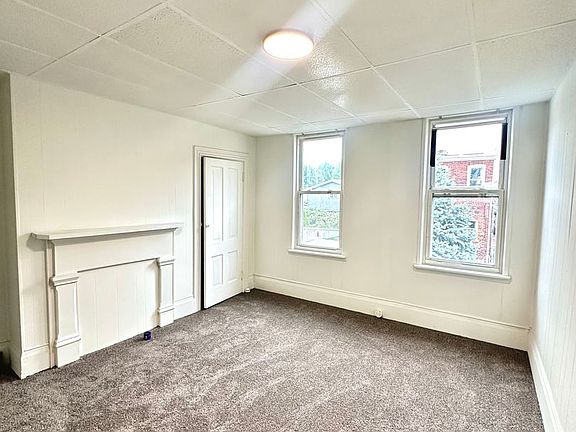 5th image of 245 Ella St