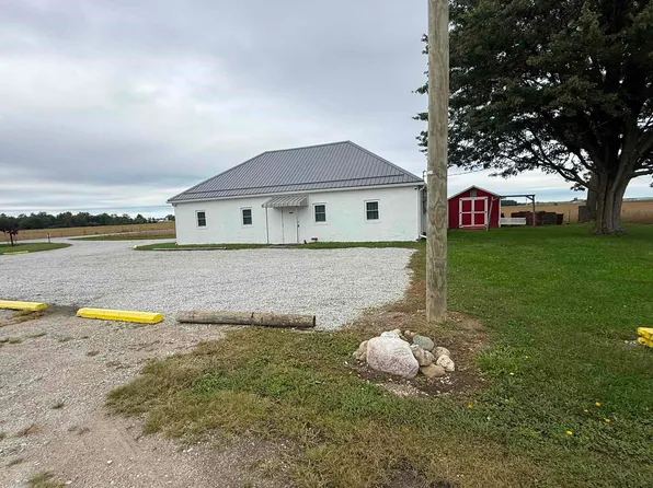 3997 S Warren Rd, Huntington, IN 46750