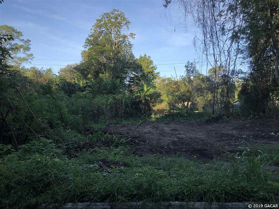 2nd image of 282 NE 45th Ter