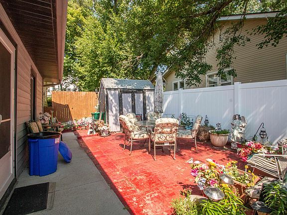 5th image of 2730 Virginia St