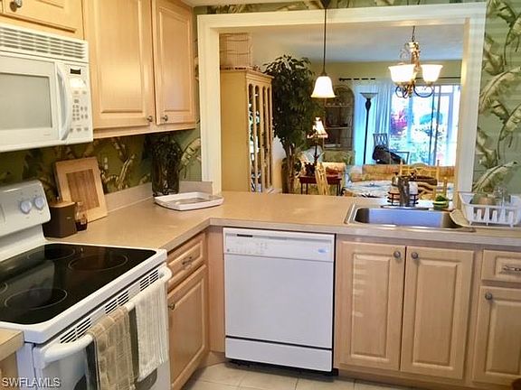 3rd image of 7089 Quail Run Ct W APT B7