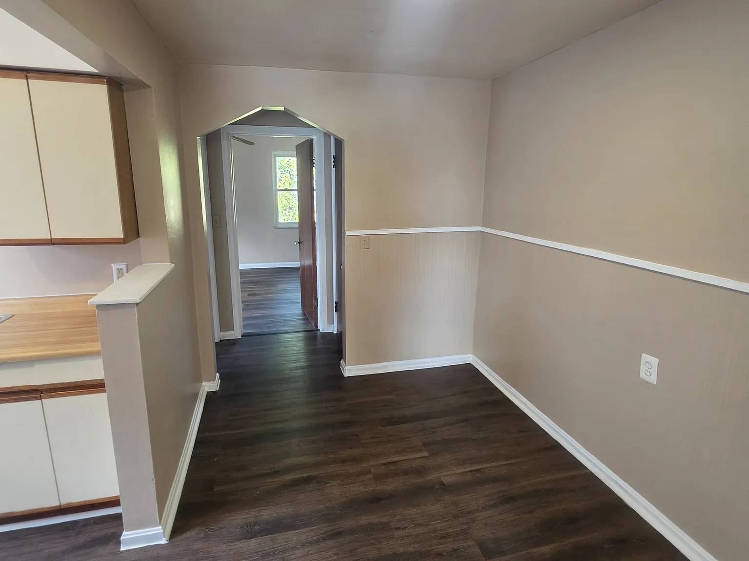 1 bed, 700 sqft, $950 — Photo 3