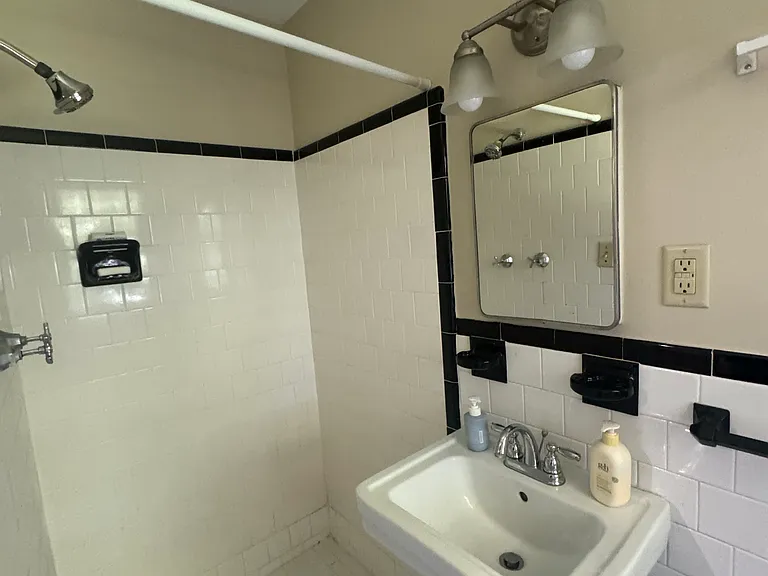 9501 Bonnie Dale Rd — Photo 14
