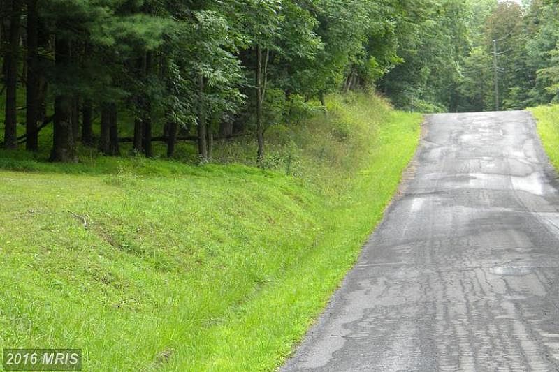 2nd image of 2084 Walnut Bottom Rd