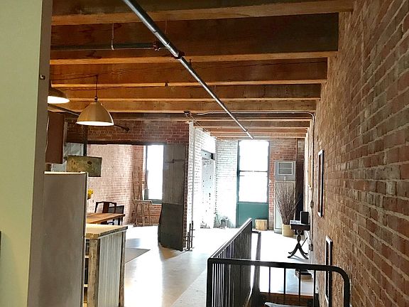 Upper Level Entry/ Kitchen & Dining Area