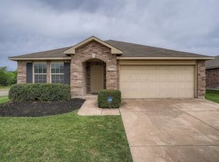 2672 Clarks Mill Ln, Fort Worth, TX 76123
