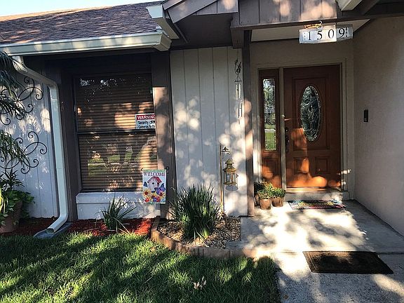 2nd image of 1509 Dess Dr