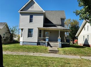 713 S 16th St, Mattoon, IL 61938