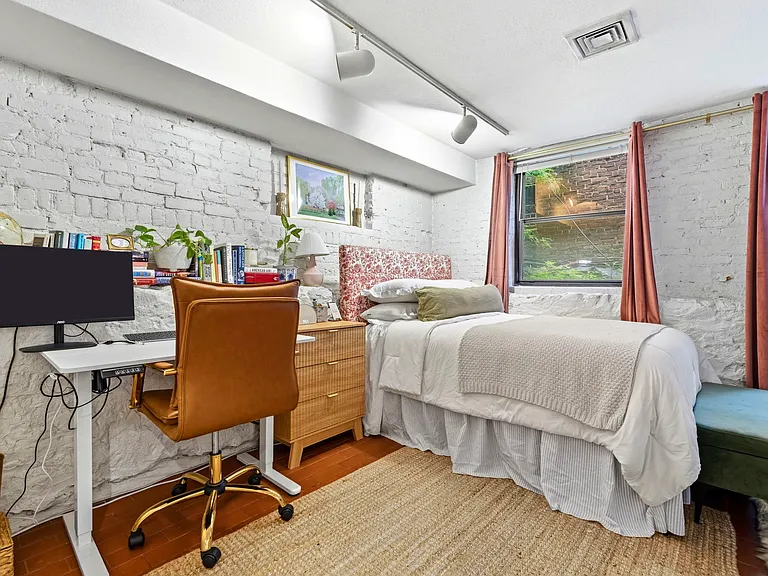 12 Greenough Ln #LL1 — Photo 7