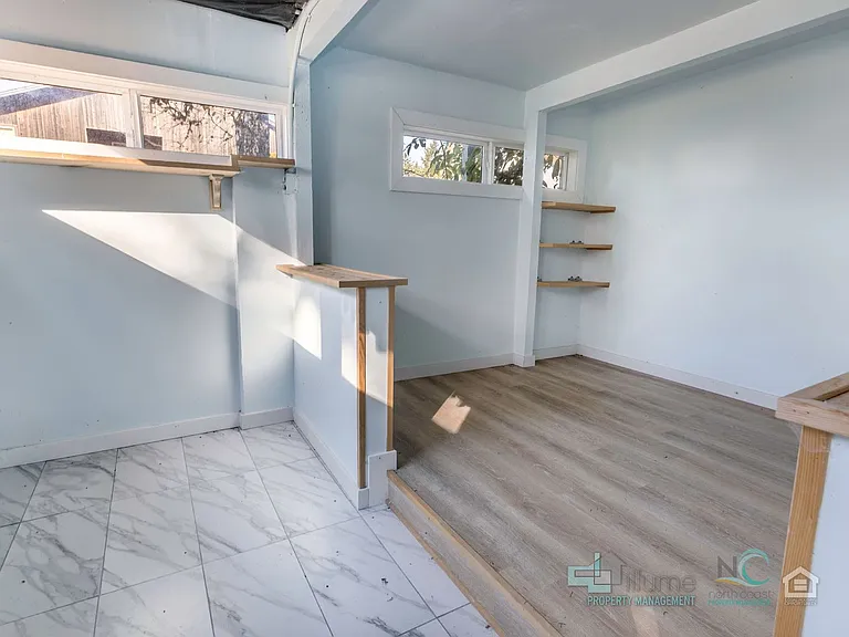 242 Hemlock St — Photo 44