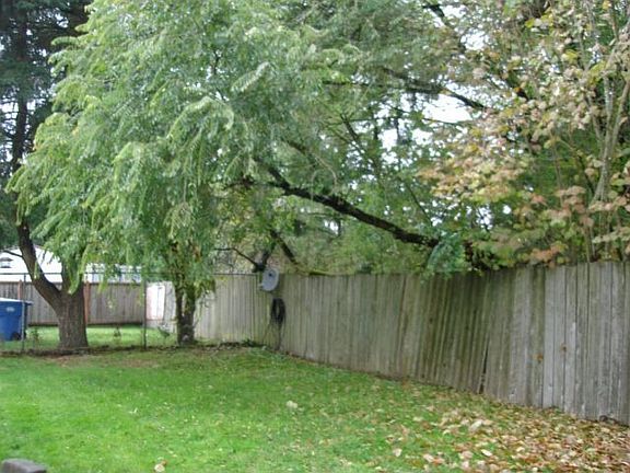 4th image of 801 107th St S