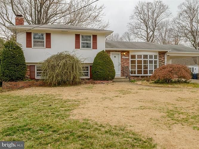 1st image of 4710 Lillian Dr