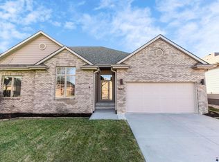 9017 S 28th St, Lincoln, NE 68516