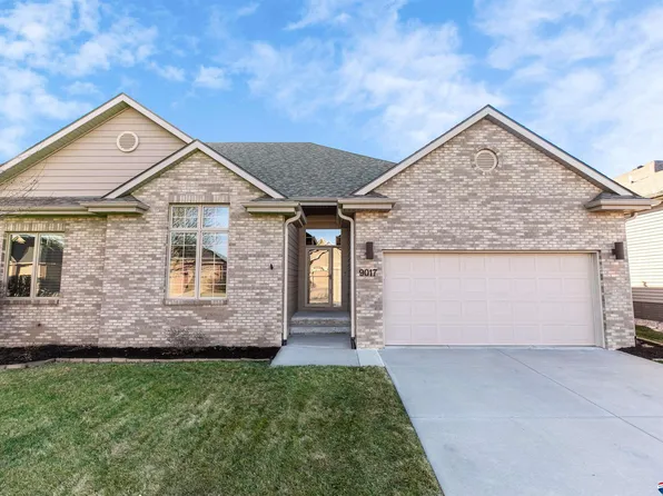 9017 S 28th St, Lincoln, NE 68516