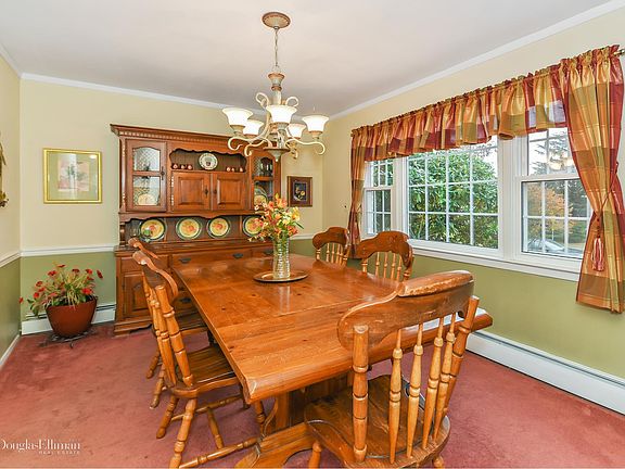 5th image of 63 Schneider Ln