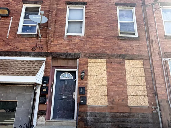 2003 E Allegheny Ave, Philadelphia, PA 19134