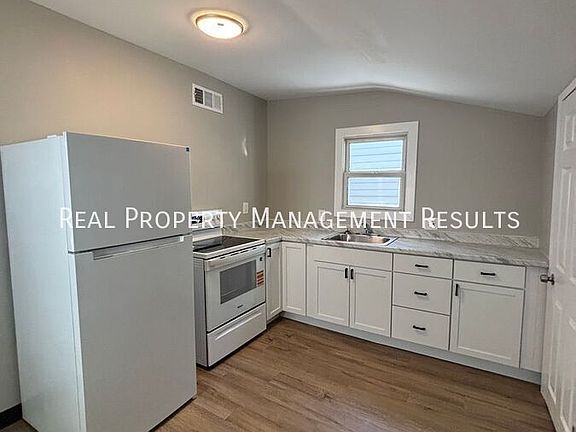 4th image of 2517 W Illinois St