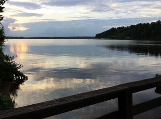 498 Fishermans Rd, Big Sandy, TN 38221