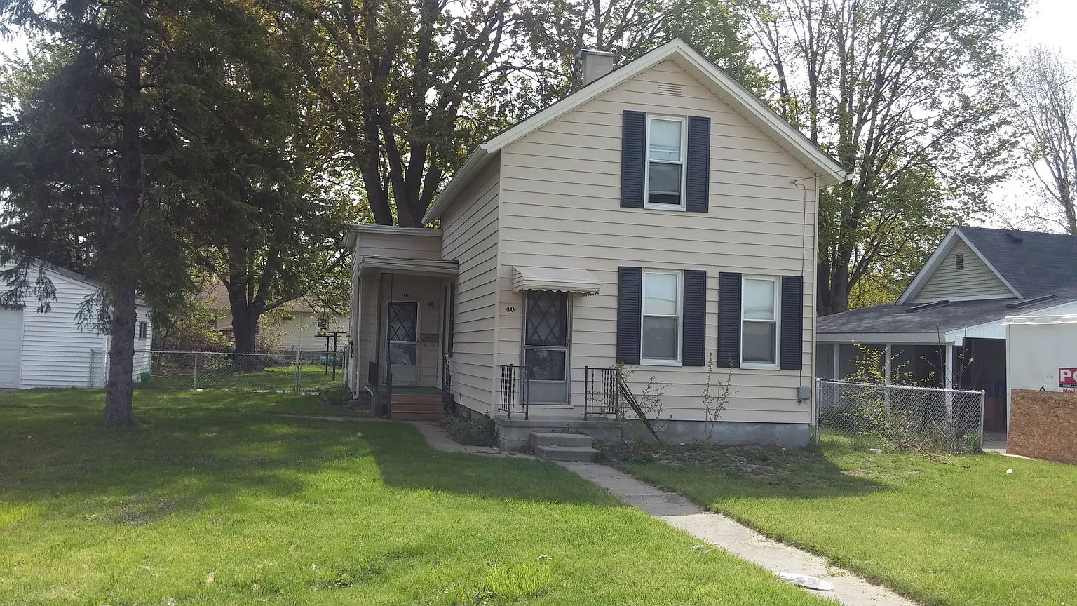 104 Eldredge St photo 1