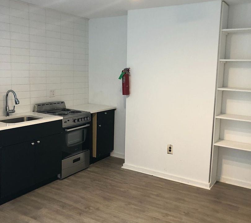 1st image of 308 N 32nd St #3