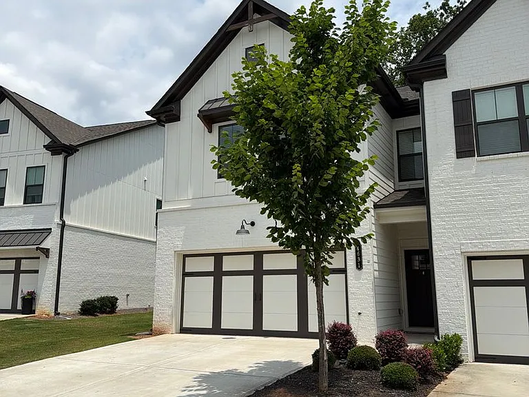 4473 Oakwood Rd — Photo 3