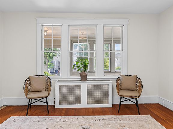 5th image of 159 Ridgeland Avenue