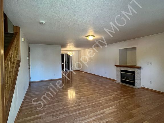 2nd image of 6426 SE 144th Ln