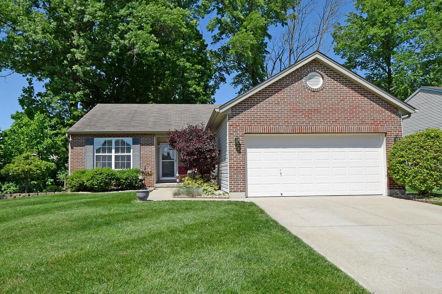 3373 Whispering Trees Dr photo 1