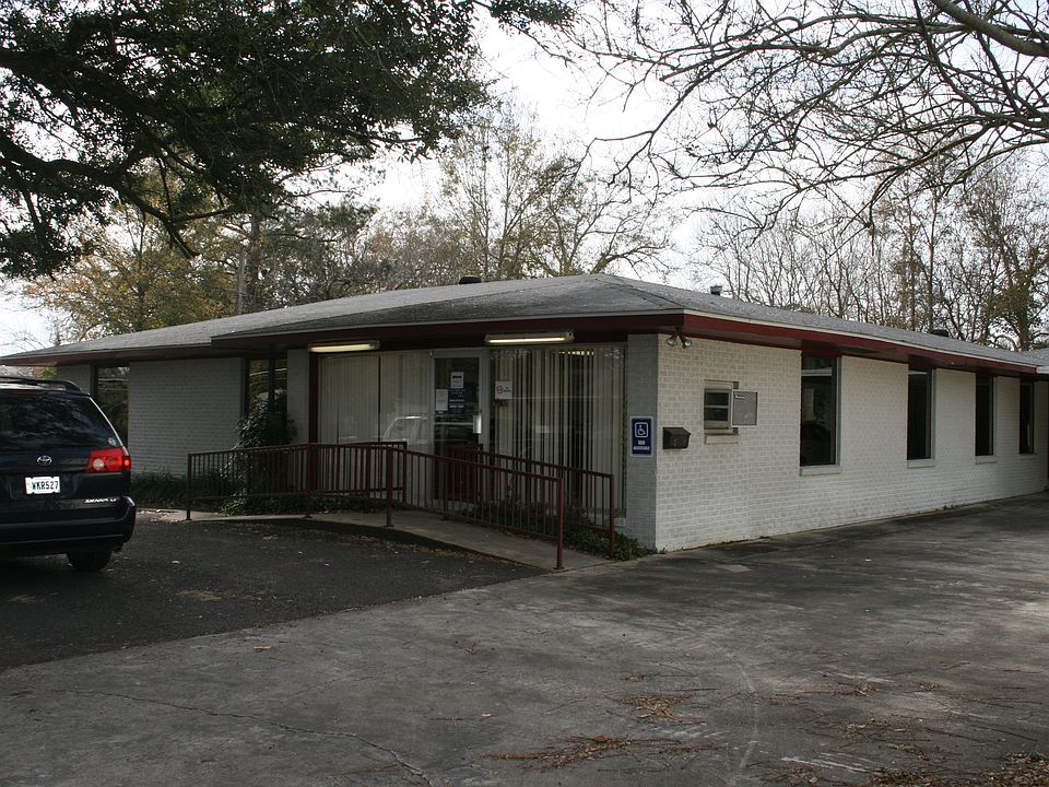 1st image of 2912 Warren Ave