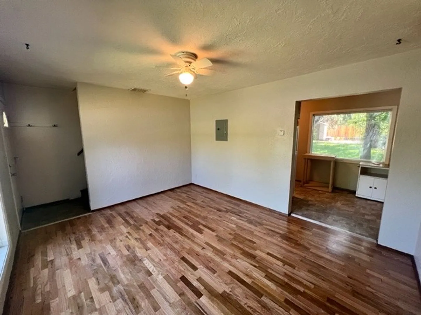 1 bed, 1.0 bath, $1,595 — Photo 2