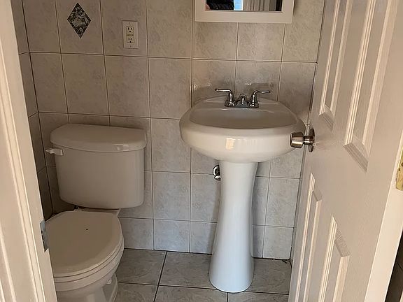 3rd image of 87-06 Queens Blvd Floor 3