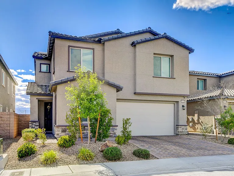 7069 Range Valley St — Photo 3