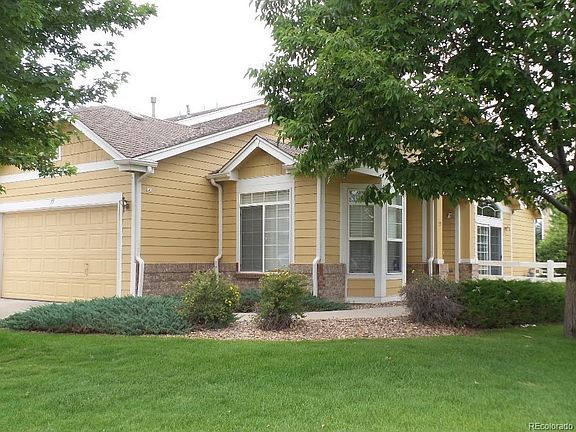 Open Floor Plan*Vaulted Ceilings