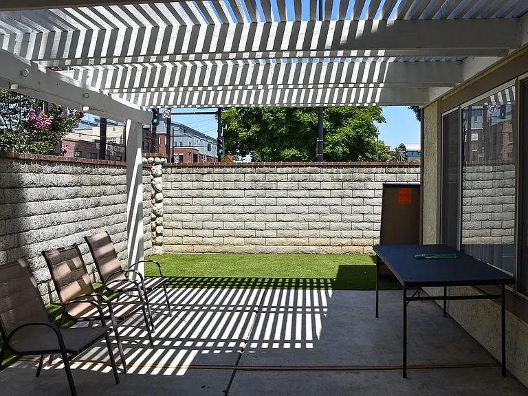 630 W Palm Ave #12 — Photo 40