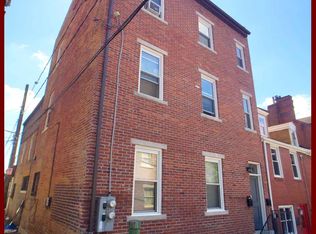 606 Middle St #1, Pittsburgh, PA 15212