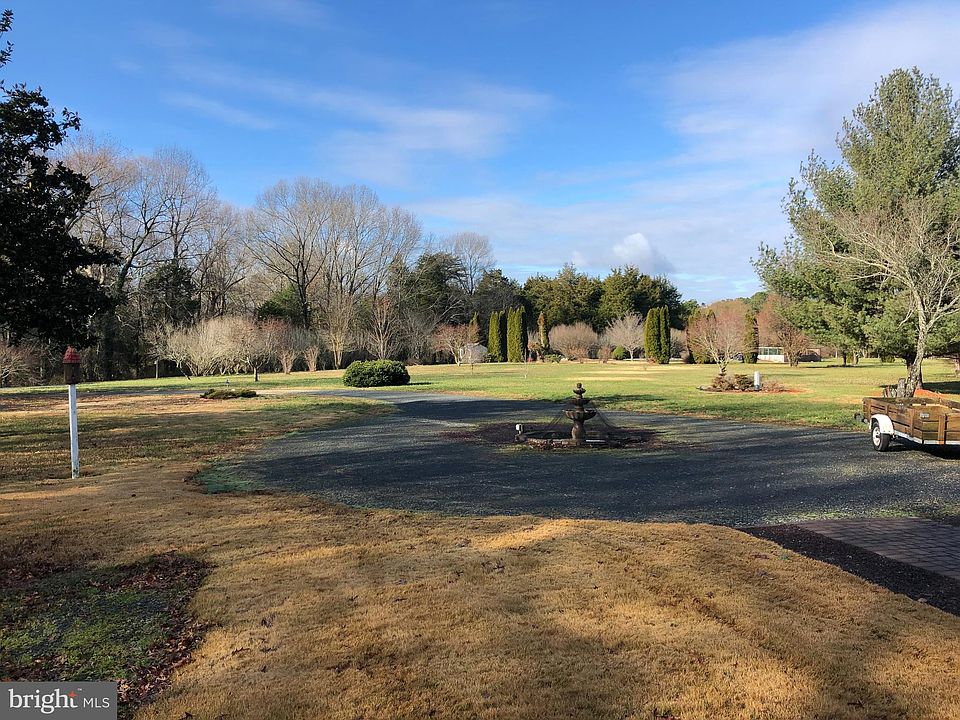 1st image of 18024 Holly Dr