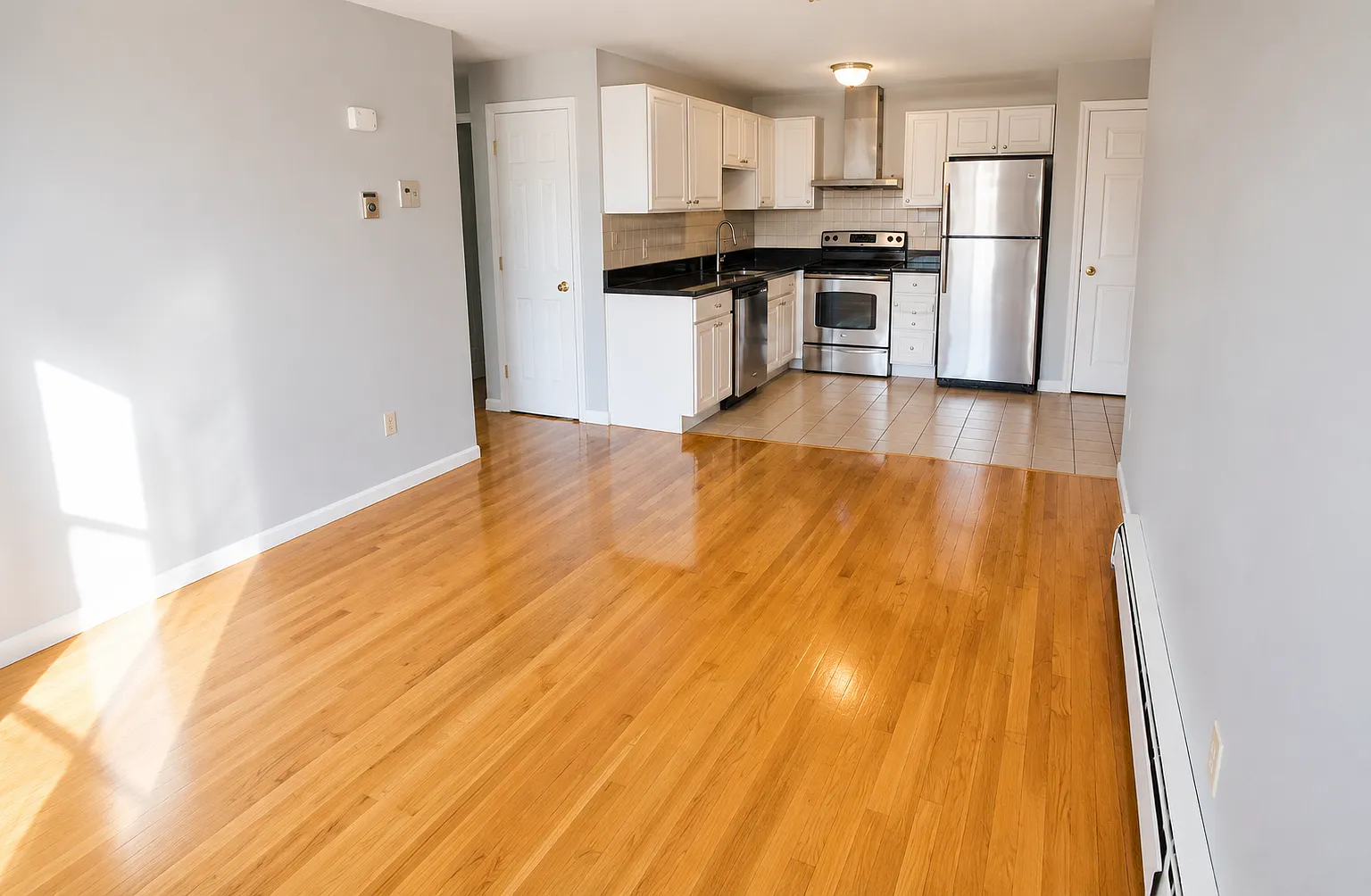 2 bed, 1.0 bath, $3,550 — Photo 4