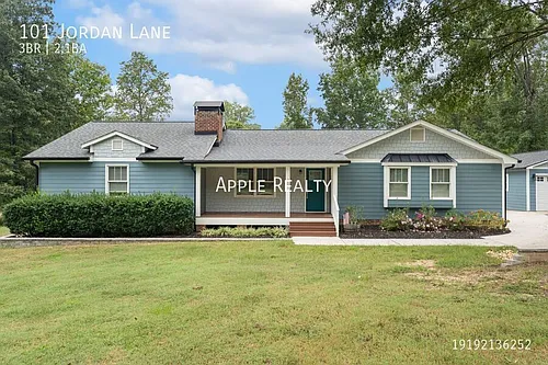 101 Jordan Ln Photo 1