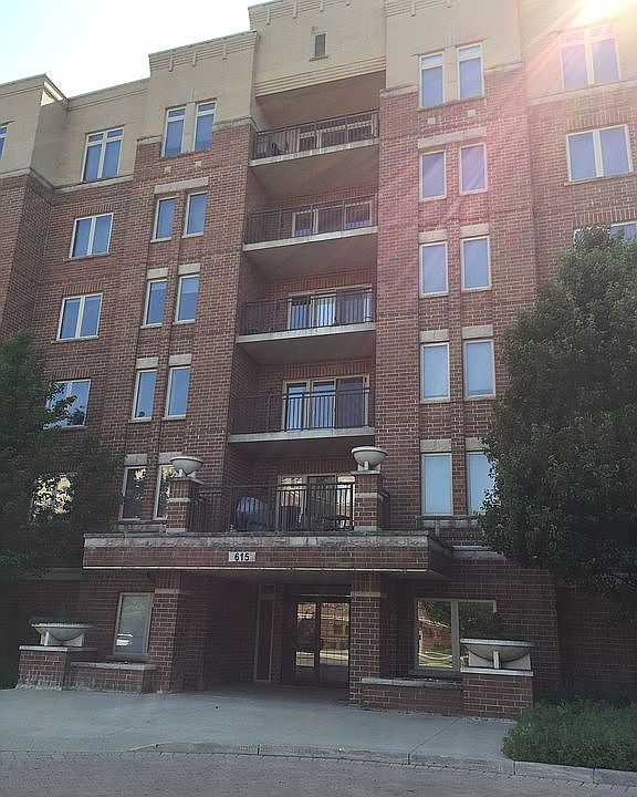 1st image of 615 Perrie Dr APT 406
