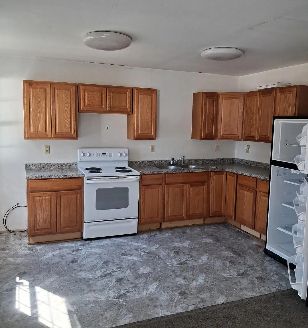 2 bed, $1,350 — Photo 3