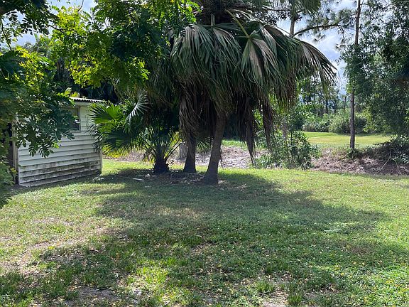 5th image of 2766 SE Ibis Ave