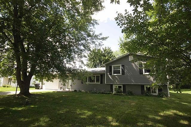 1st image of 18359 Clairmont Dr