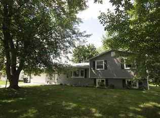 18359 Clairmont Dr, South Bend, IN 46637