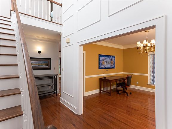 5th image of 410 Bell Crest Dr NW