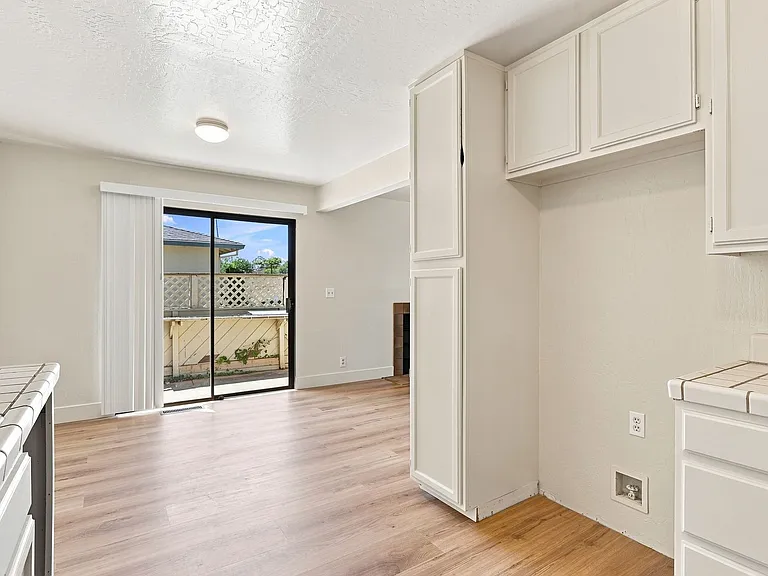 224A Green Meadow Dr — Photo 6