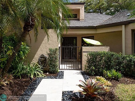 4th image of 9263 Chelsea Dr #9263