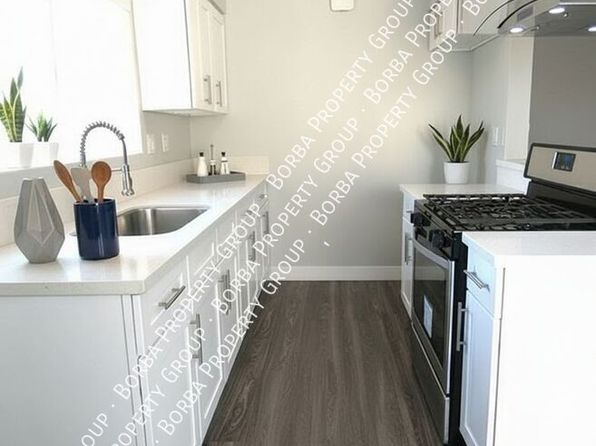 1871 Chestnut Ave #201