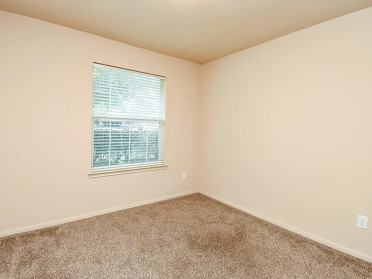 20615 Maple Rain Ct — Photo 19
