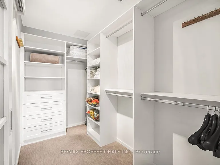 180 University Ave #2403 — Photo 18